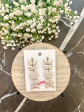 Load image into Gallery viewer, Luna