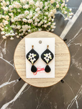 Load image into Gallery viewer, Lillian