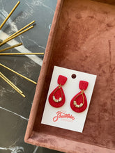 Load image into Gallery viewer, Red (Taylor's Version)