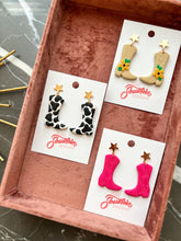 Load image into Gallery viewer, Dolly