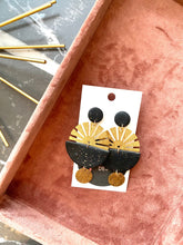 Load image into Gallery viewer, Salvatore